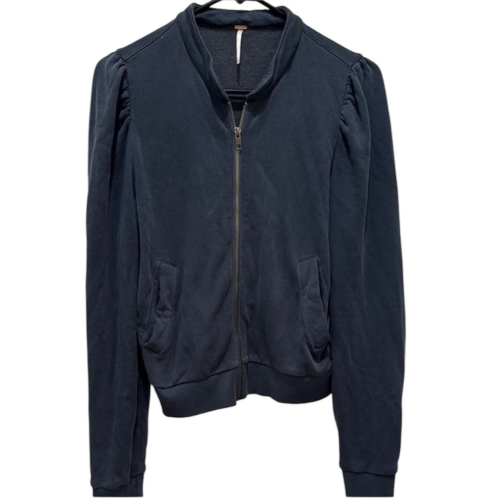 Free People Women’s Medium Blue Zip-Up Sweatshirt Jacket with Classic Style